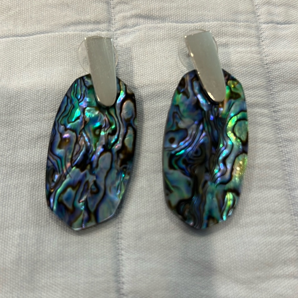 Kendra Scott blue iridescent earrings
